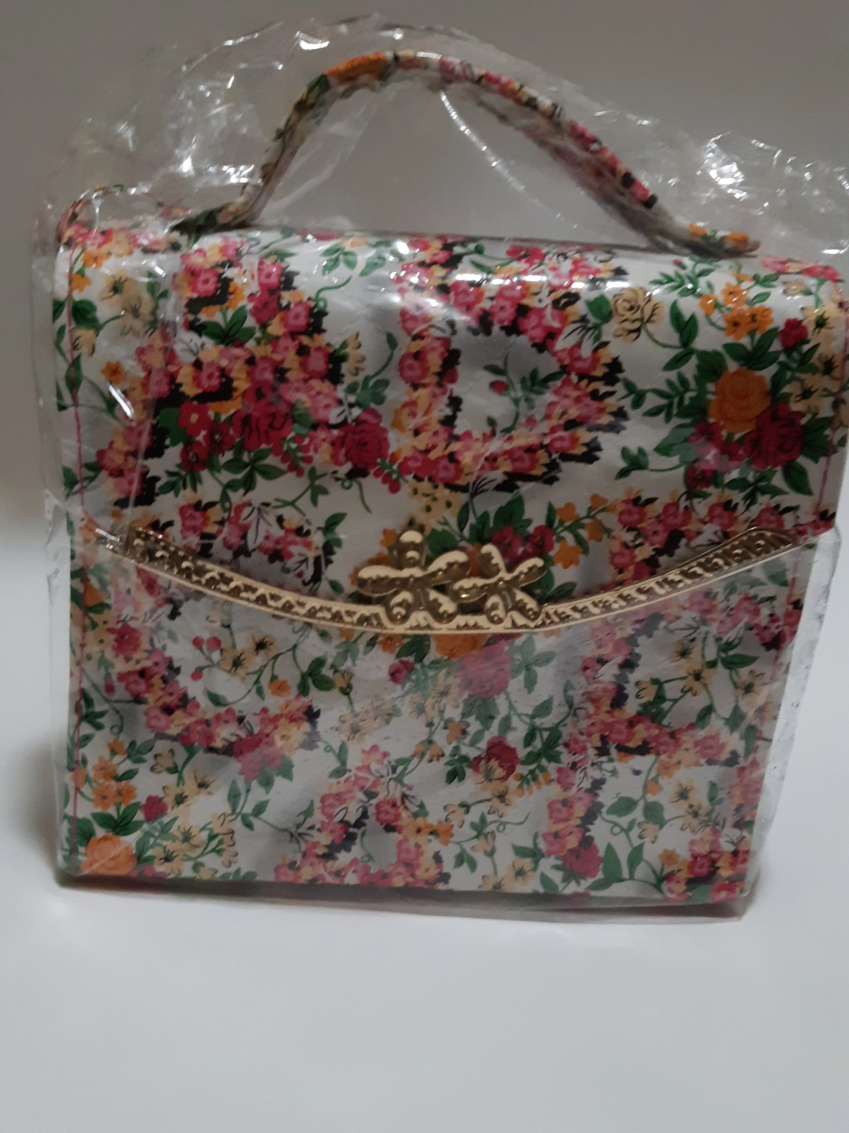 Floral design handbag