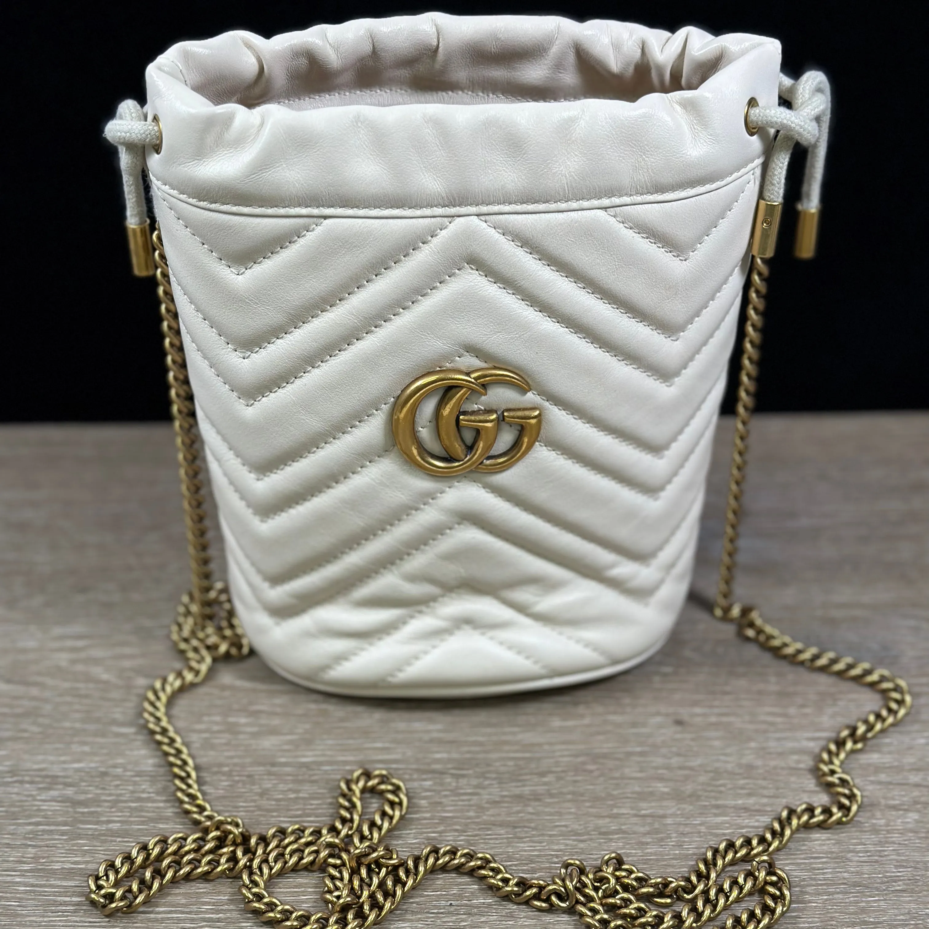 Gucci GG Marmont Mini Bucket Bag