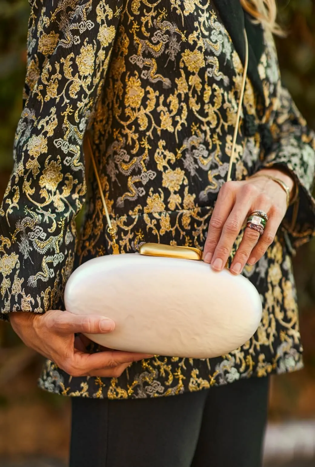 Pearl Clutch